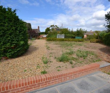 3 bedroom semi-detached house to rent - Photo 4