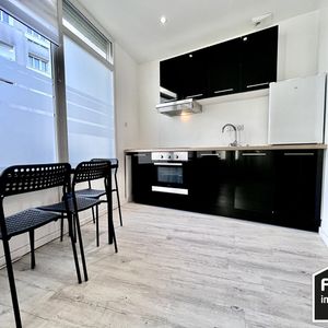 À louer - Studio meublé - Rue Jules Simon - 22 m² - Photo 3