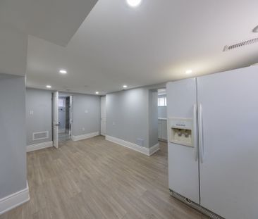 For Lease - 559 Ritson Road, Oshawa, Ontario - Photo 3