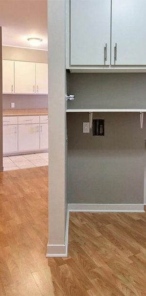 4 1/2 GRAND, lumineux, rénové (LORETTEVILLE) - Photo 1