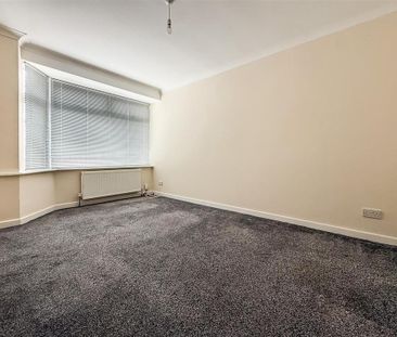 3 bedroom semi-detached bungalow to rent - Photo 1