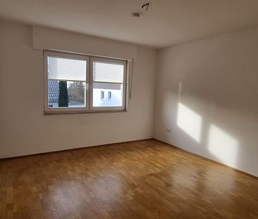 Helle, große 3- Zimmer-Wohnung mit 2 Balkonen in Moitzfeld - Foto 3