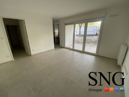 BEAU T3 AVEC TERRASSE ET PARKING - Photo 2