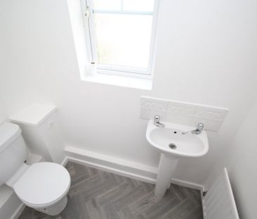 3 bedroom end of terrace house to rent - Photo 5