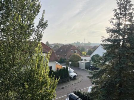 Helle 2-Raum-Wohnung mit Balkon in grüner Umgebung. Gemütlicher Schnitt in Lieskau - Foto 2