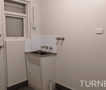 3 Bedroom Family Home - Photo 6