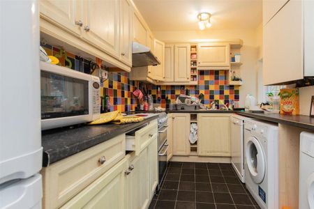 4 bedroom house to rent - Photo 2