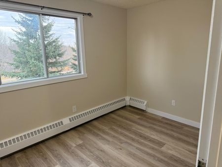 2 Bedroom Unit in Clearview Meadows!! - Photo 5