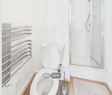 2 bedroom flat to rent - Photo 5