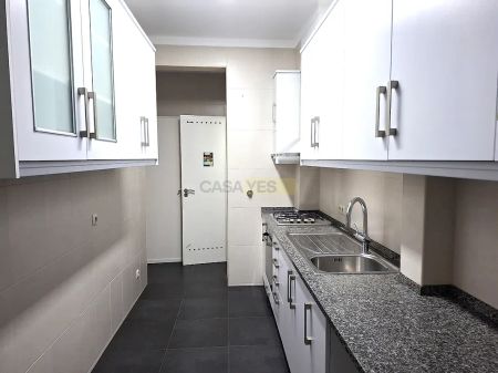 Apartment T3 in Benfica, Lisboa - Photo 3