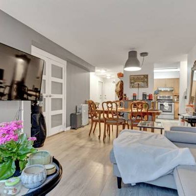 Spacious and bright 3BR+2BA unit in well-managed Pacific Landmark I - Photo 1