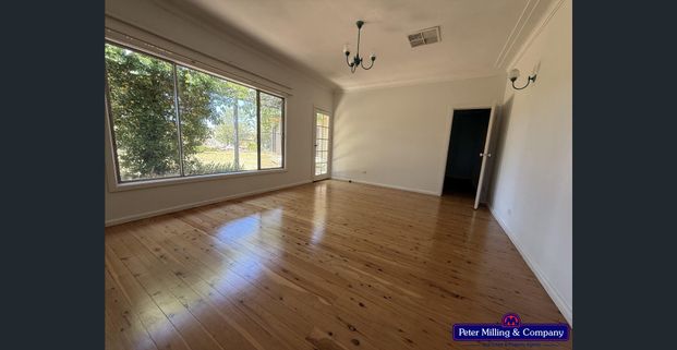 Spacious 4-Bedroom Rural Retreat - Photo 1