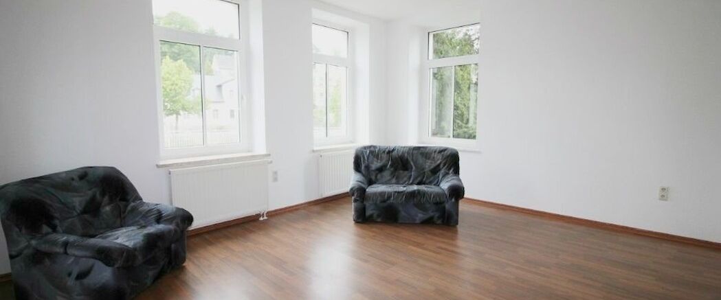 **Zentral- ruhige, helle 2 Zimmer Wohnung** - Foto 1