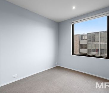 1105/610 St Kilda Road, Melbourne - Photo 1