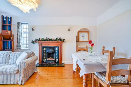 3 bedroom flat to rent - Photo 2