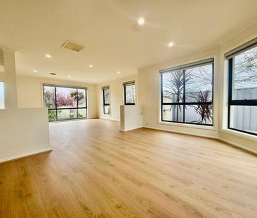 44 Ayrton Street, Gungahlin ACT 2912 - House For Rent | Domain - Photo 4