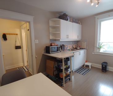 For Lease - 566 Glebeholme Boulevard Unit# 2nd, Toronto, Ontario - Photo 5