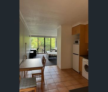 FURNISHED - Spacious One Bedroom Apartment - Photo 3