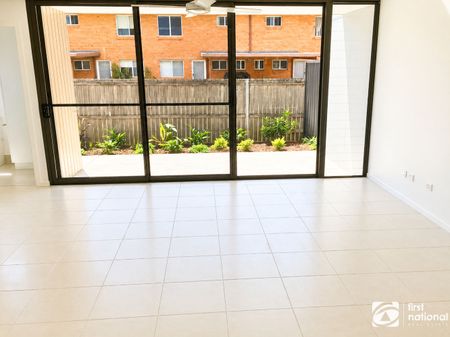 4/64 Park Beach Road, Coffs Harbour - Photo 2