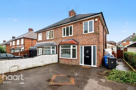 3 bedroom semi-detached house to rent - Photo 4