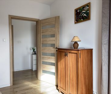 Dwa pokoje z balkonem, garaż w cenie – zdjęcie 6