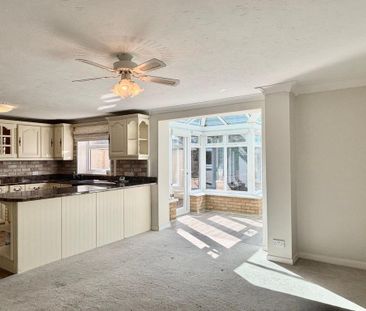 3 bedroom semi-detached house to rent - Photo 6