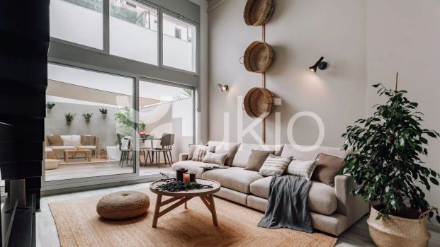 Apartamento de alquiler en Carrer de Josep Torres, Vila de Gràcia - Foto 1