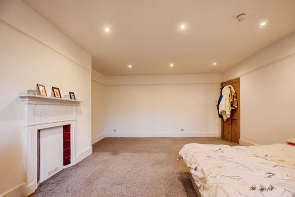 1 Bed Flat, Church Terrace, SE13 - Photo 1