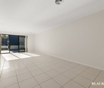 70 Mobourne Street, Bonner ACT 2914 - House For Rent | Domain - Photo 6