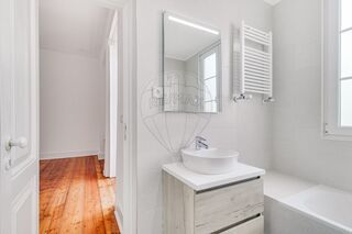 Apartment Renovated 3 bedrooms for rent Mercês Lisboa - balcony, central heating, garden - Photo 5