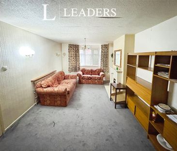 house to rent Lynmouth Drive, Wigston, Leicestershire, LE18 - Photo 6