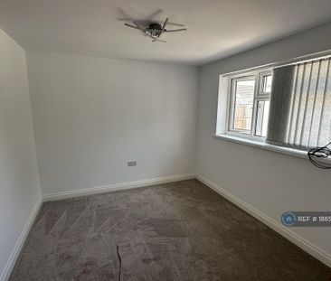 2 bedroom bungalow to rent - Photo 1
