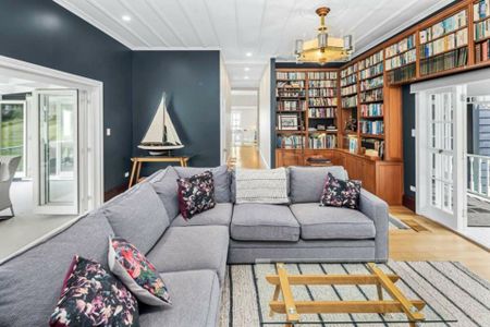 A LUXURY HOME-FULLY FURNISHED - Photo 4