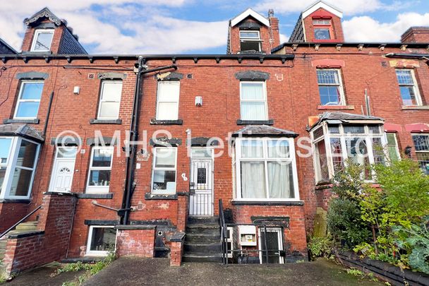 8 Royal Park Mount, Leeds, LS6 1HL - Photo 1