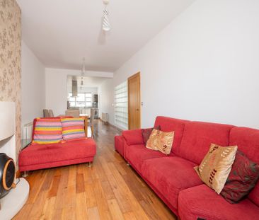 24 Prince Edward Park, Belfast, BT9 5FZ - Photo 2