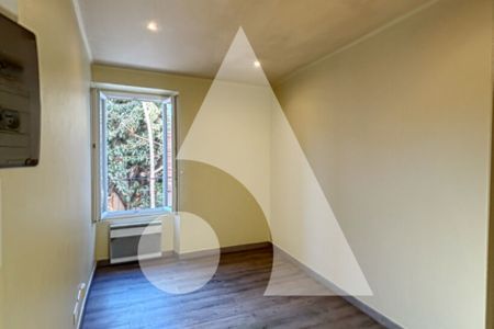 2 Pièces, 28 m² Toulon 83100 - Photo 3