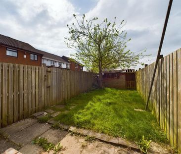 2 bedroom end of terrace house to rent - Photo 4