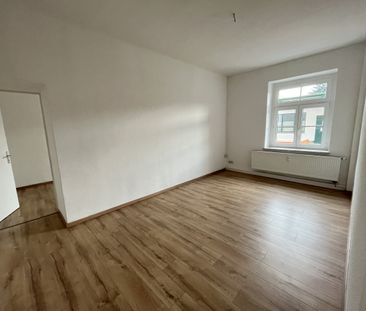 Stilvolles Ankommen im Erdgeschoss – wohnen im Herzen des Altbaus - Foto 1