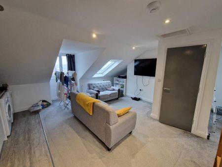 3 bedroom house share to rent - Photo 2