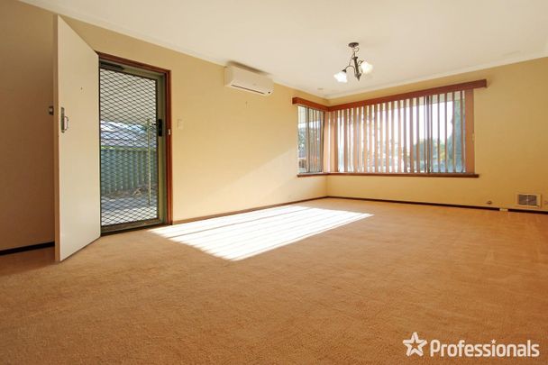 2 x 1 Duplex in prime location! - Photo 1