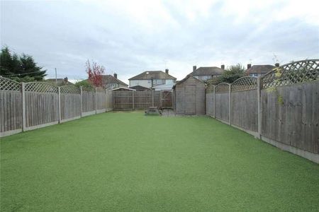 Lower Higham Road, Gravesend, Kent, DA12 - Photo 5