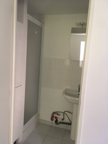 Location Appartement 1 pièce 17m² - Photo 5