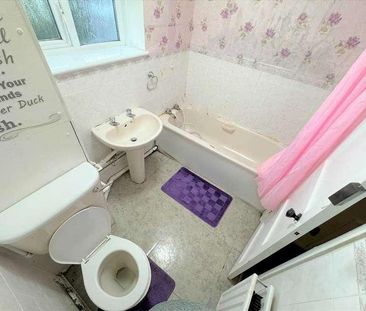 Wellingborough House, Romford, Romford, RM6 - Photo 4