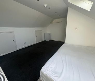 Studio Flat, Portland Road, SE25 - Photo 1