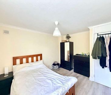 Ford Court, Beaulieu Road, SO45 - Photo 5