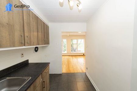 1370 Frontenac - Photo 4