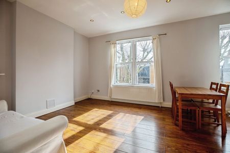 2 Bed Flat, Thornlaw Road, SE27 - Photo 3