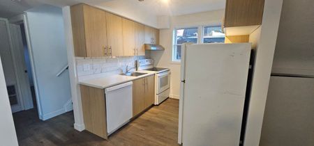 For Lease - 216 Mcarthur Avenue Unit# 01, Vanier and Kingsview Park, Ontario - Photo 3