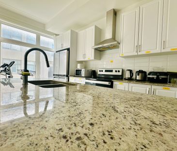 For Lease - 27 Albert Firman Lane, Markham, Ontario - Photo 5