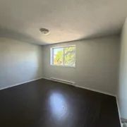 1 room apartment of 97m² in Gatineau - Photo 2